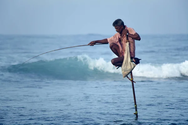 Sri Lanka, costa meridionale - 05 gennaio 2011: tradizionale sri lanka — Foto Stock