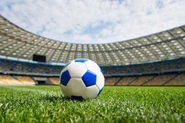 Futbol sahasının panoramik görüntüsü