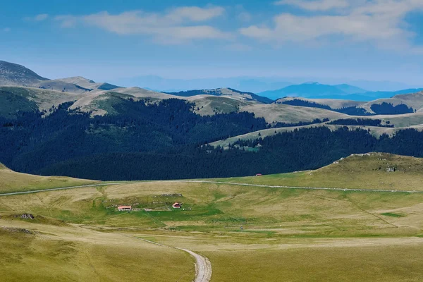 Fattoria in montagna — Foto Stock