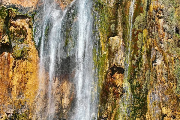 Cascadas en el Parque Nacional de los Lagos de Plitvice —  Fotos de Stock