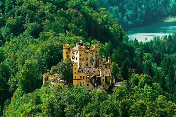 Замок Хоеншвангау в Німеччині — стокове фото