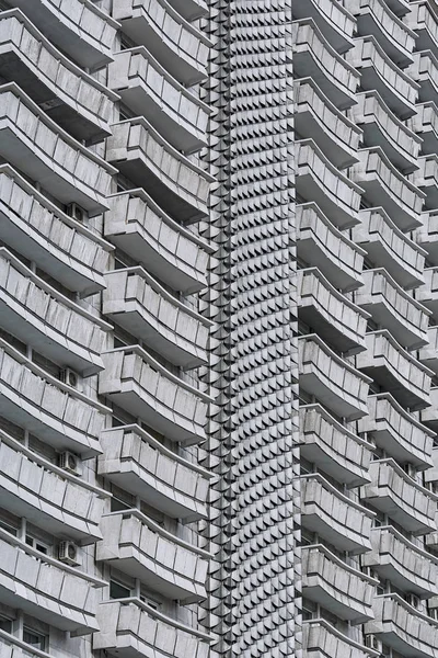 Sokemeletes épület erkélyeiről — Stock Fotó