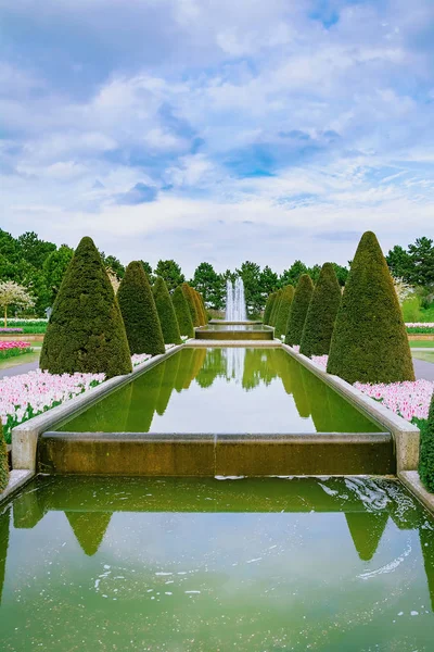 Wasserfall Park Frühling — Stockfoto