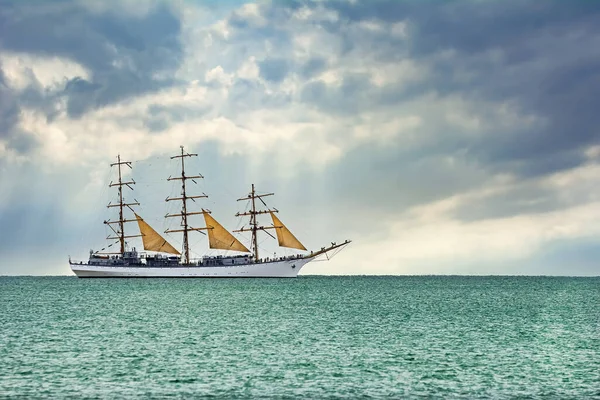 Плавучий Корабель Чорному Морі Болгарія — стокове фото