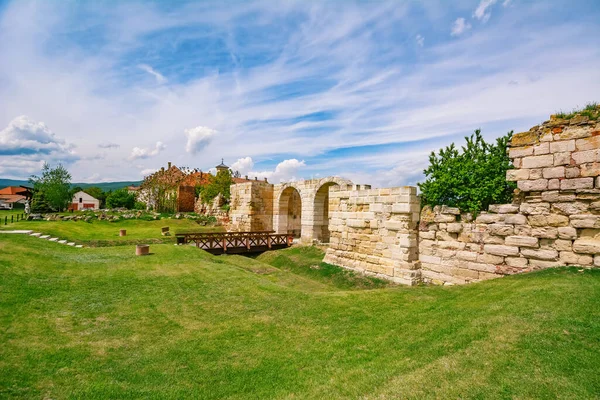 Ruinas Una Antigua Muralla Fortaleza Alba Carolina Citadel Alba Iulia — Foto de Stock