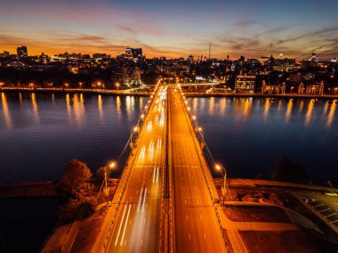 Gece Voronezh, Chernavsky köprüsü ve Massalitinov seti, hava manzarası