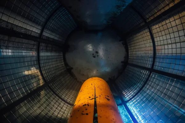 Roterende trommelfilter voor waterfiltratie in viskwekerij — Stockfoto