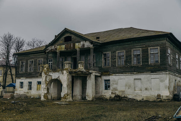 Old abandoned former Losev mansion in Voronezh region