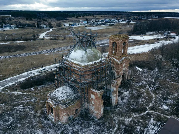 Iglesia abandonada de San Nicolás el Maravilloso en Alto Stude — Foto de Stock
