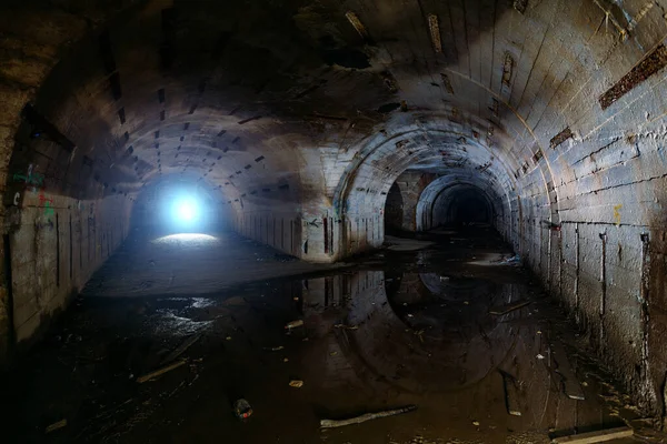 Objet 221, bunker soviétique abandonné, poste de commandement de réserve de la flotte de la mer Noire — Photo