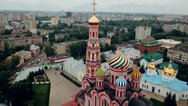 Vista aérea desde el dron del Monasterio de la Ascensión en Tambov, Rusia — Vídeo de stock