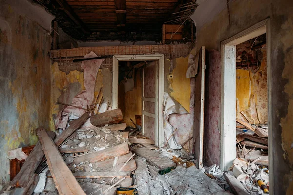 Interior Casa Abandonada Derrumbada Ruinas — Foto de Stock