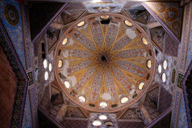 Rusya, Hughkavkaz - Kasım 04, 2019: Rusya 'daki Muhtarov Camii' nin İçi.