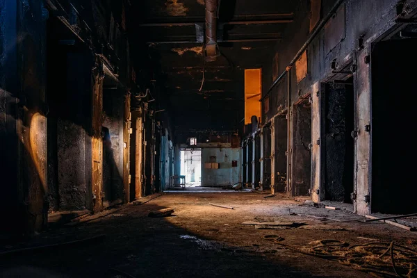 Interior Quemado Edificio Industrial Almacén Consecuencias Del Fuego — Foto de Stock