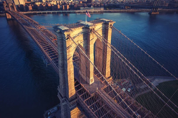 Brooklyn Bridge trom top - aerial view with East river. Background image. Taken from Brooklyn. — Stock Photo, Image