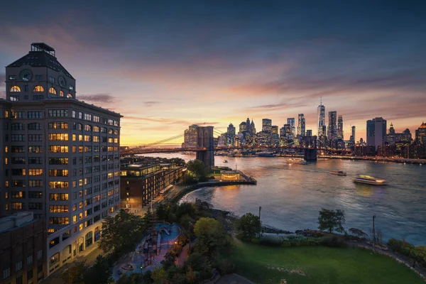 Berühmte Brooklyn Bridge New York City Mit Dem Finanzviertel Downtown — Stockfoto