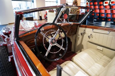 Mercedes-Benz 320 Cabriolet D