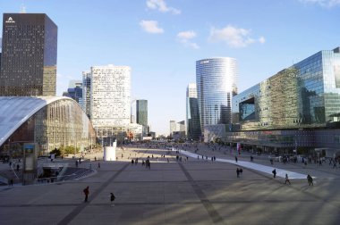 Paris La Défense iş merkezleri