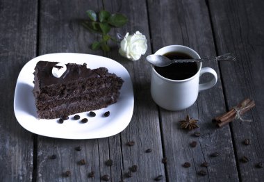 Model desenli metal kapılar