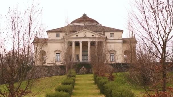 Vicenza, Italia - 13 de marzo de 2017 - Villa Capra La Rotonda en Vicenza, Italia. Zoom en el edificio . — Vídeos de Stock