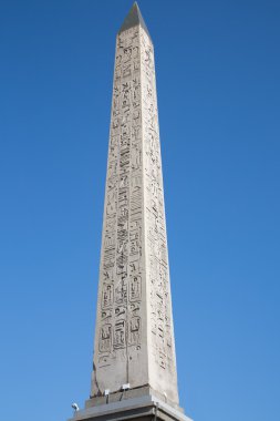 Place de la Concorde Parice içinde