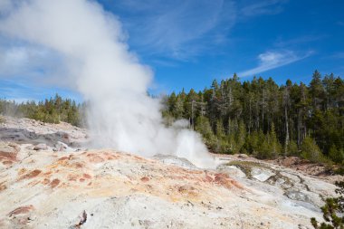 Yellowstone'da spazmodik Şofben