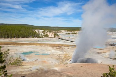  Yellowstone'da Şofben Erüpsiyonu