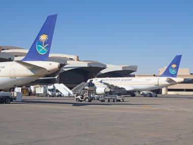 Riyad King Khalid uçaklar