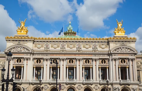 Большая опера в Париже — стоковое фото