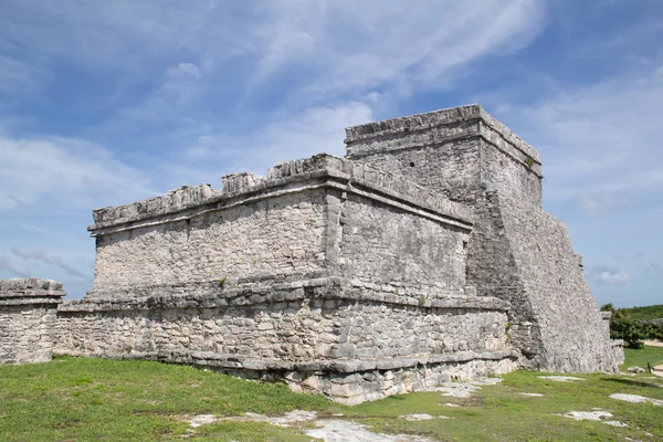 Fortaleza y templo maya —  Fotos de Stock