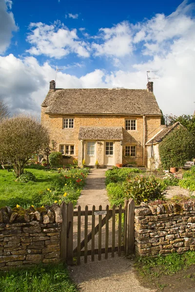 Lower Slaughter i Cotswolds — Stockfoto