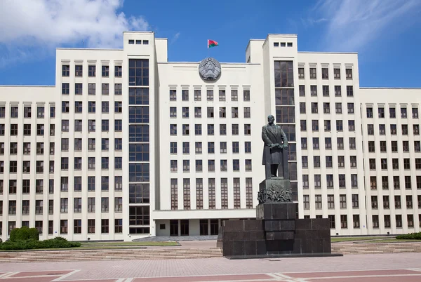 Edificio del Parlamento a Minsk — Foto Stock