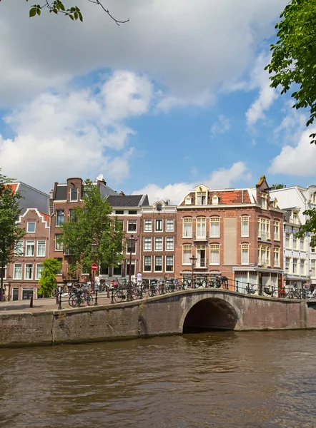 Maisons traditionnelles d'Amsterdam — Photo