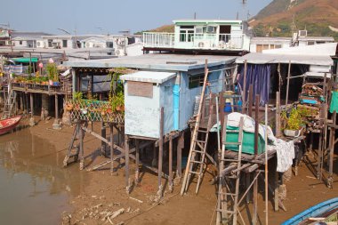 Lantau Island yakınındaki O Tai balıkçı köyü 