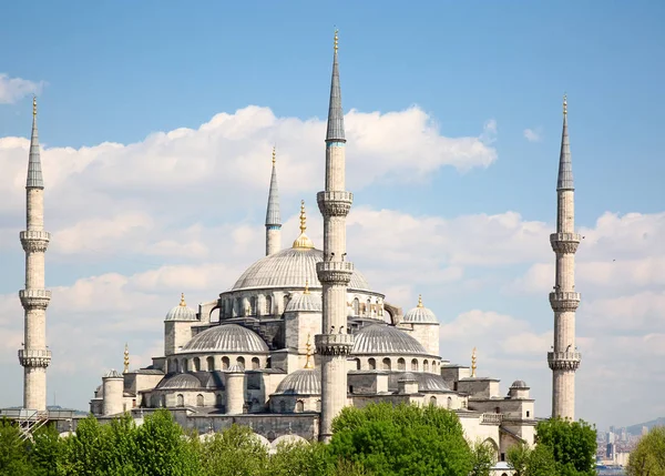 Famosa "Mezquita azul" en Estambul — Foto de Stock