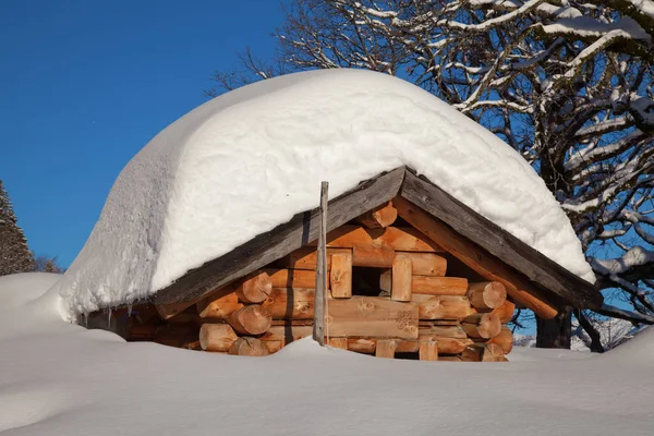 Inverno nos alpes suíços — Fotografia de Stock