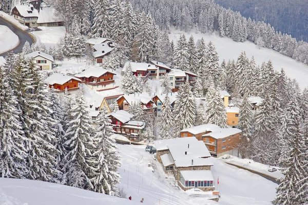 Vinter i schweiziska alperna — Stockfoto