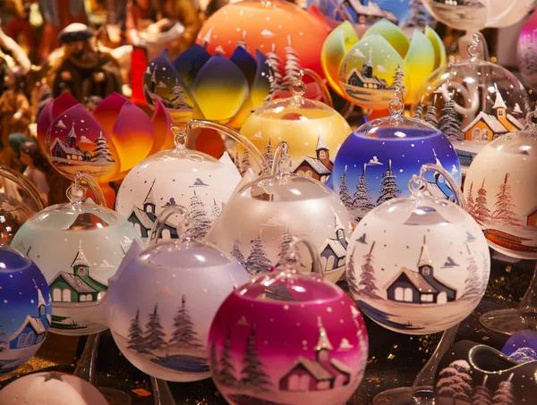 Plameny svíček na vánočním trhu — Stock fotografie