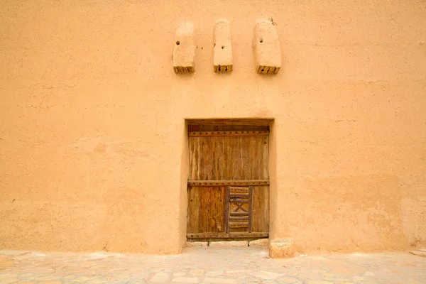 Traditional arabic doorwa — Stock Photo, Image