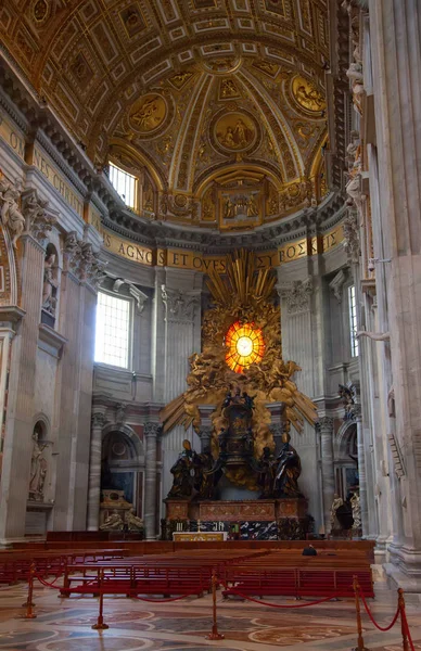 Kopuła Świętego Piotra w Rzymie — Zdjęcie stockowe