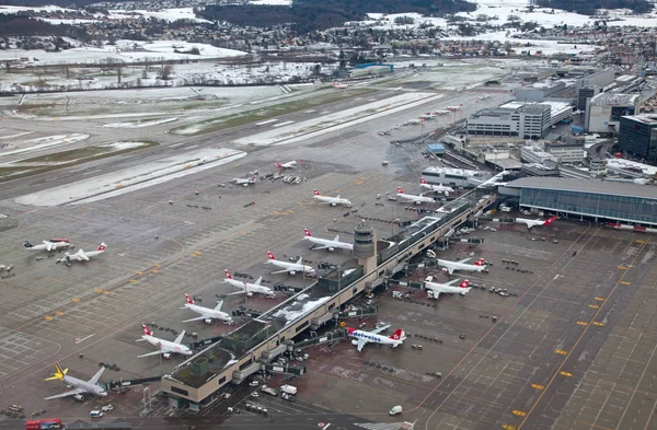 チューリッヒ空港の走路 — ストック写真