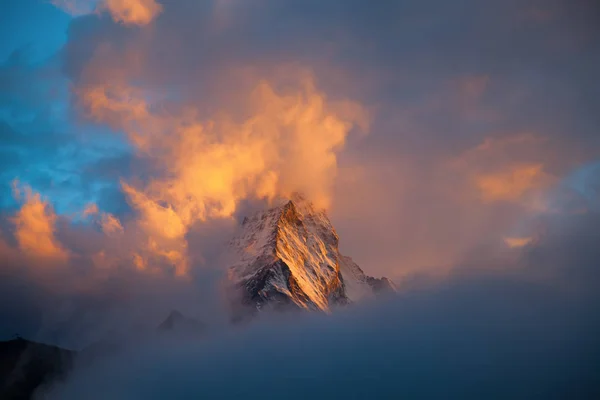 Famosa montaña Matterhorn — Foto de Stock
