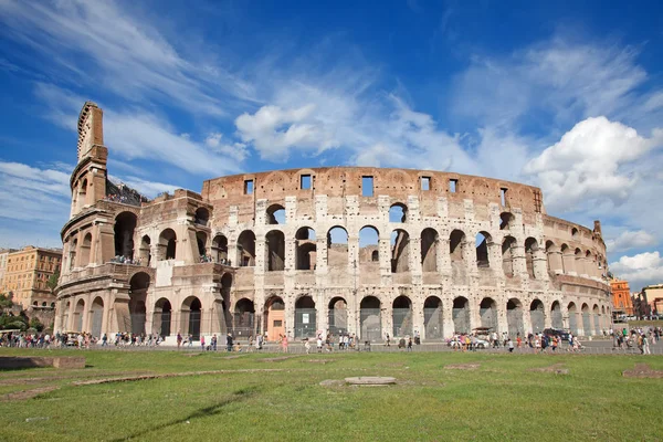 Ruins of the colloseum in Rome — Stock Photo, Image