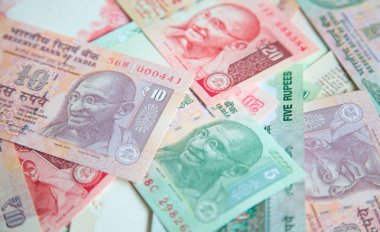  Hint banknotlar topluluğu