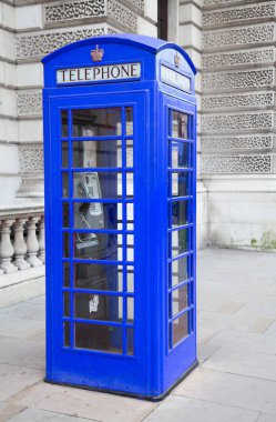 Ünlü telefon kulübesi 