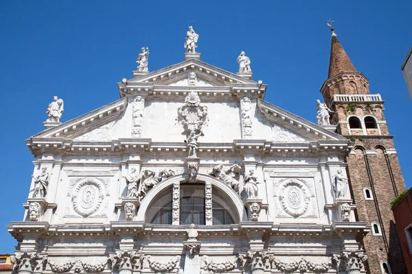 Antik şehir Venedik sokaklarında