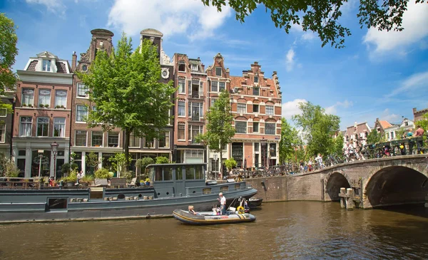 Canaux de la ville d'Amsterdam — Photo