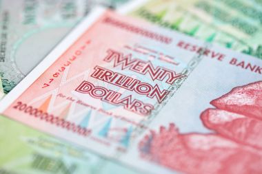 Yüksek enflasyondan sonra Zimbabwe 'nin banknotları