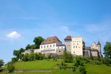 Eski Lenzburg kale
