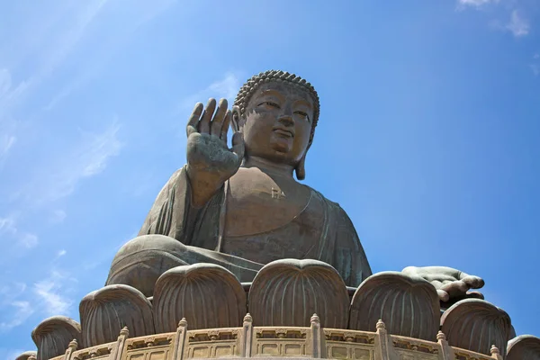 Giant Budda złożonych — Zdjęcie stockowe